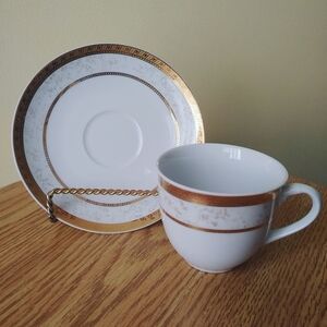 Cup & Saucer Set Primaveraby ROYAL HERITAGE